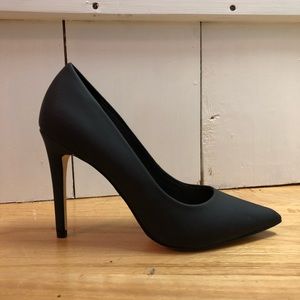 Matte Black Pumps